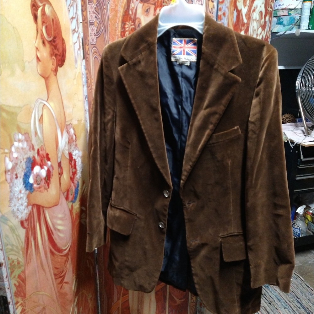 Beautiful vintage vulor brown jacket